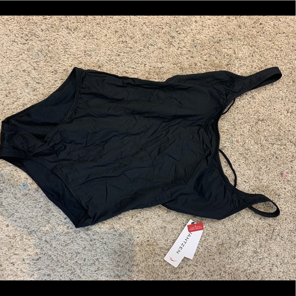 Jantzen size 8 new black swimsuit with strappy back